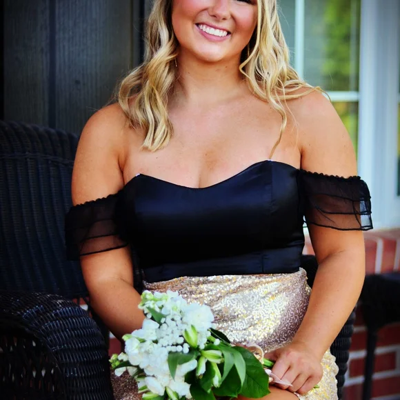 Prom dress 2 piece - Picture 2 of 7